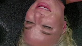 Smoky Fox Aiden Starr Is Wanting A Gushing Fucking